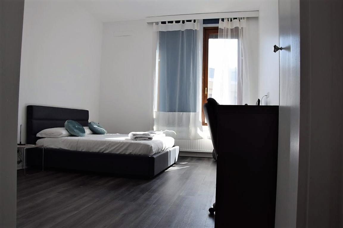 Accomodations Stazione Centrale Milan Exterior photo