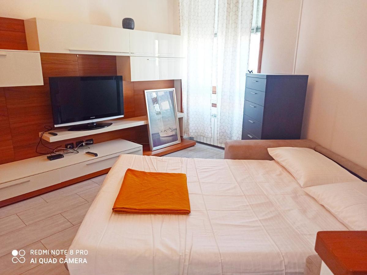 Accomodations Stazione Centrale Milan Exterior photo