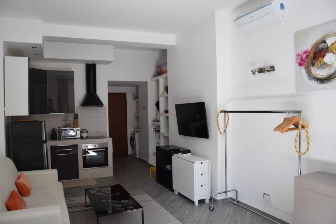 Accomodations Stazione Centrale Milan Exterior photo