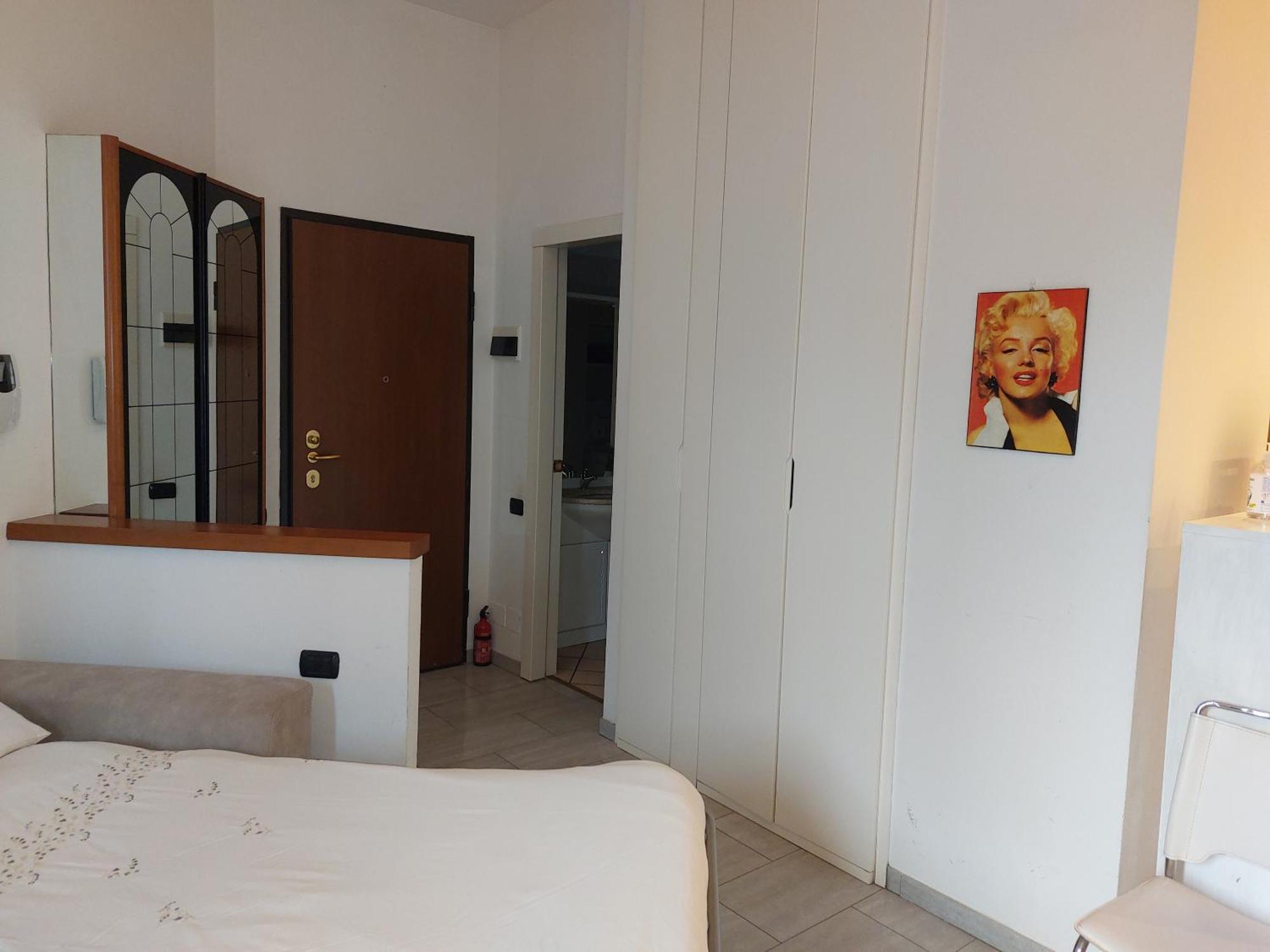 Accomodations Stazione Centrale Milan Exterior photo